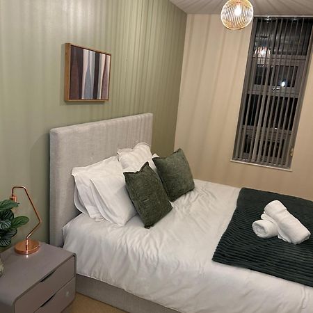 Central Birmingham City Apartment -Smart Tv - Free Parking Onsite Extérieur photo